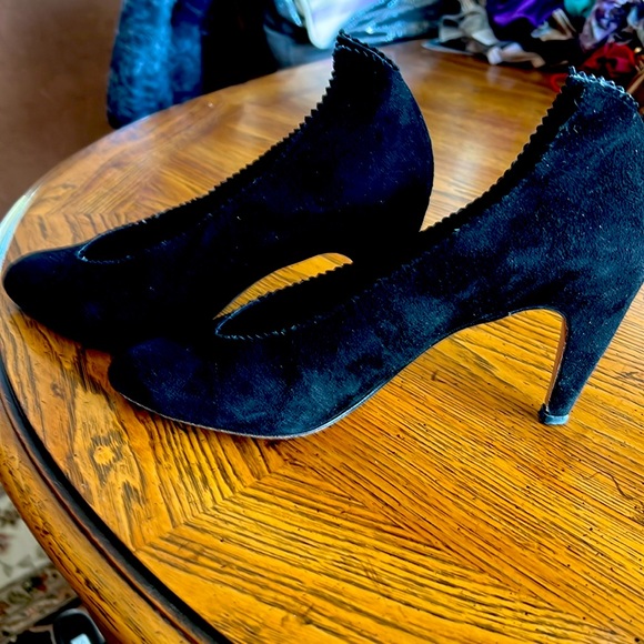 MissDivaFromUK BlackSuede 3”pierced heel (curved) ScallopedTrim Splitsuede@ankle - Picture 4 of 9